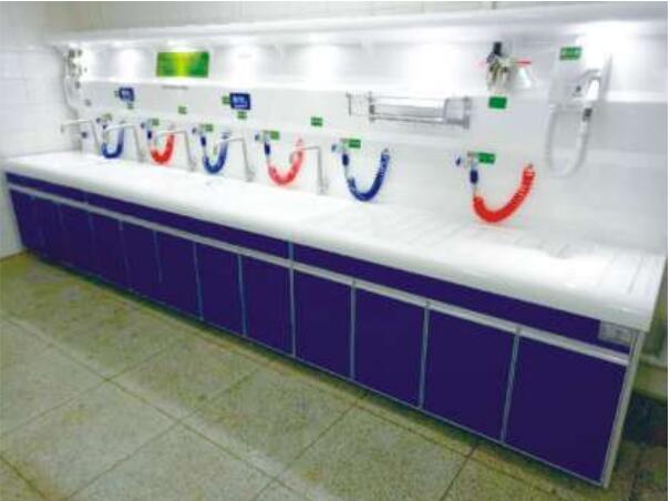 三強(qiáng)內(nèi)鏡清洗工作站手術(shù)器械清洗工作臺